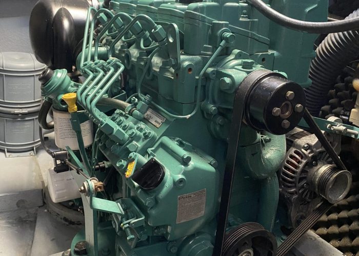 5D9E42D2-864A-4647-AF6E-659970F756E9