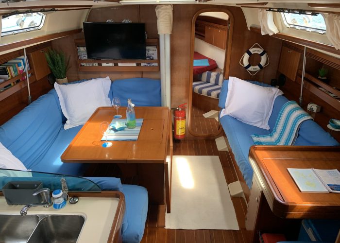 A8F66AFB-8031-4B07-990B-BB5038119830